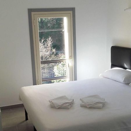 Le Relais De Monti Hotel ม็องตง ภายนอก รูปภาพ